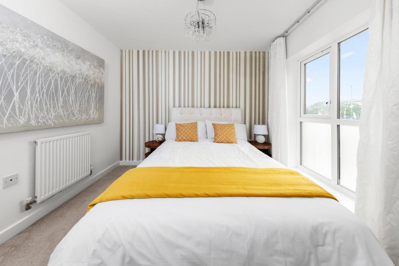 Royal House Wolverhampton - Perfect For Contractors & Large Groups Eksteriør bilde