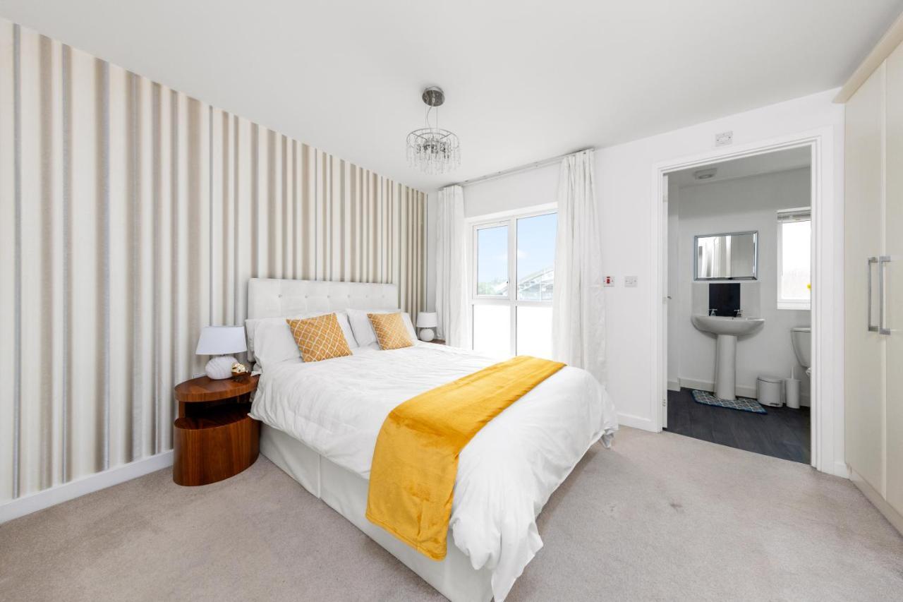 Royal House Wolverhampton - Perfect For Contractors & Large Groups Eksteriør bilde