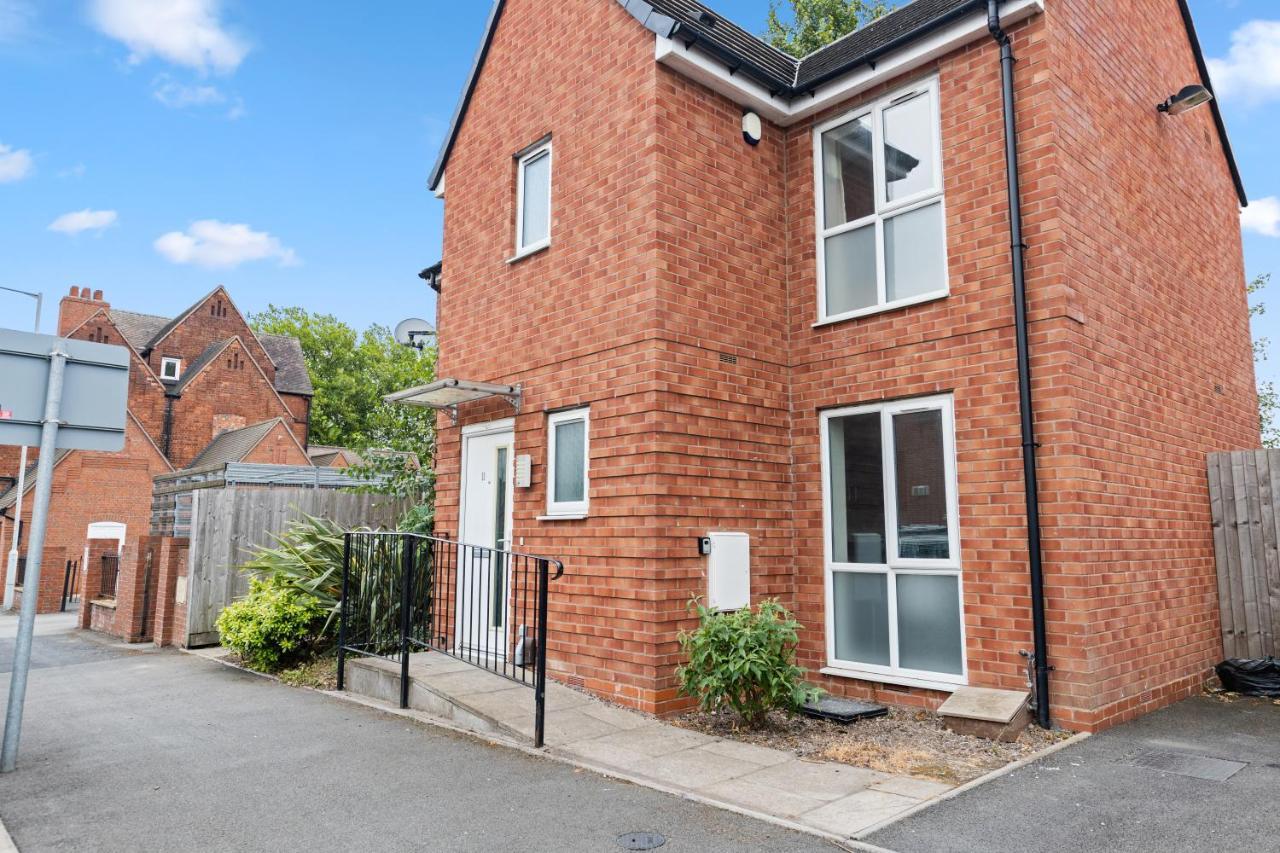 Royal House Wolverhampton - Perfect For Contractors & Large Groups Eksteriør bilde
